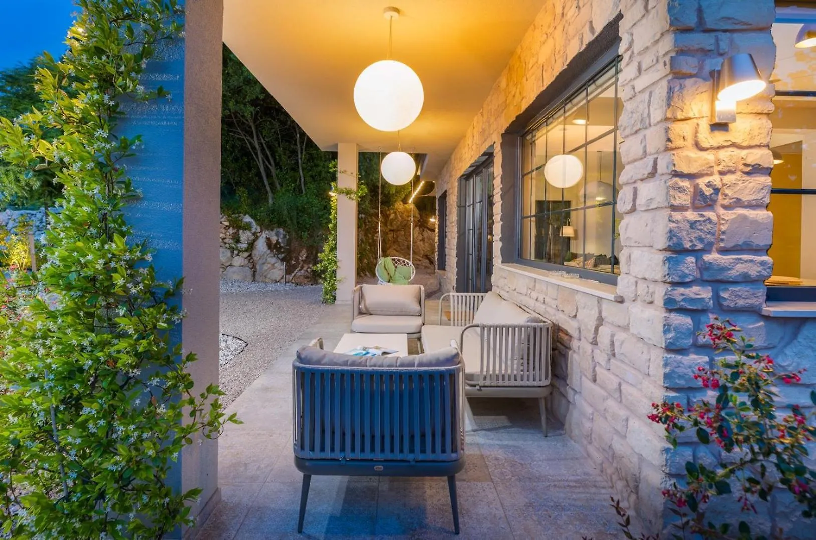 Villa St. Hedonist Poljane