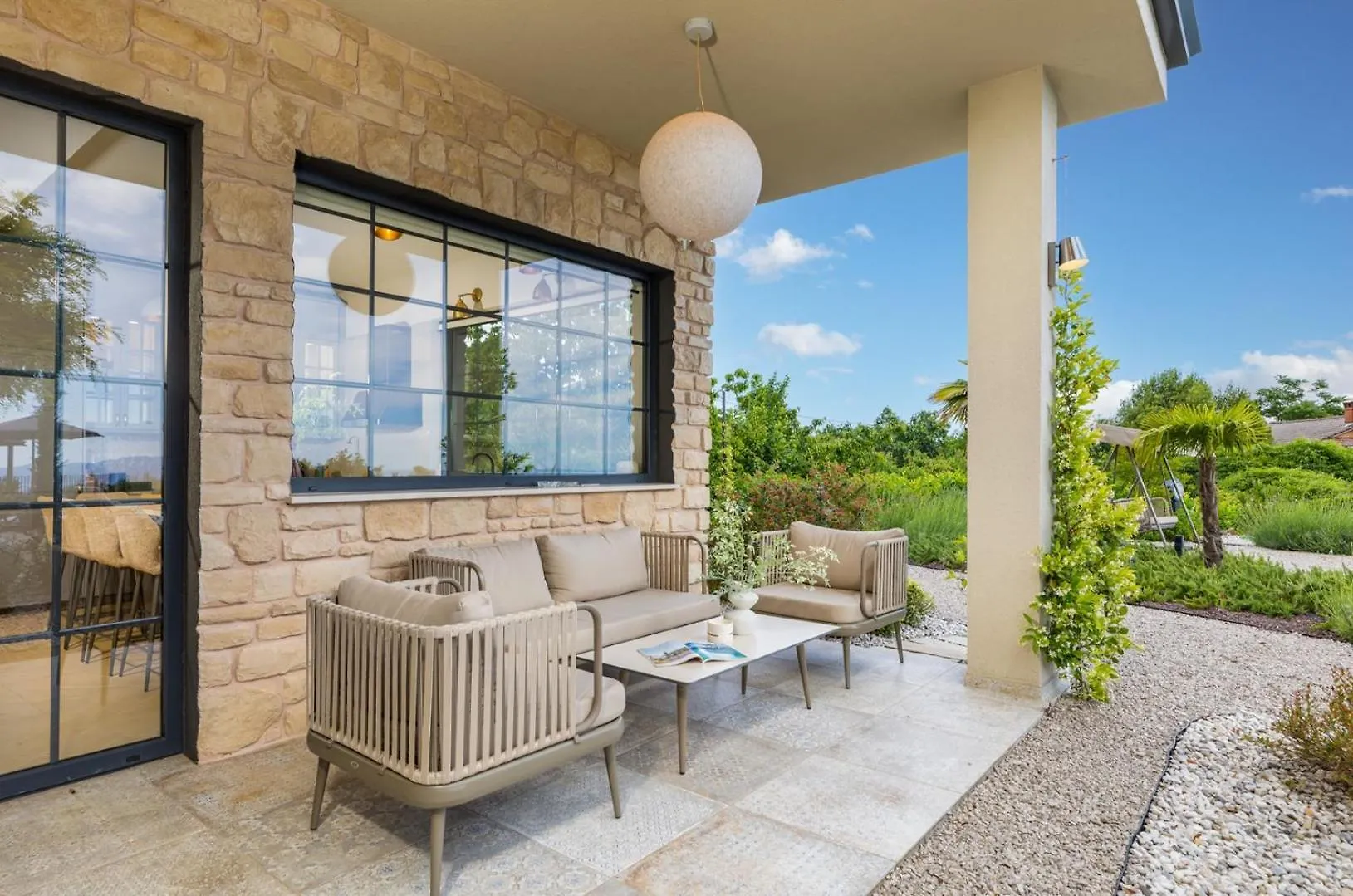 Villa St. Hedonist Poljane